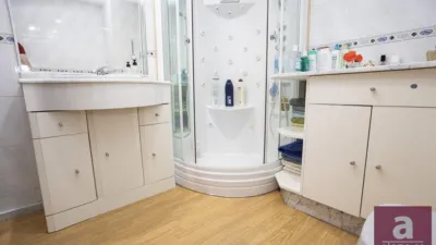Flat on Calle de Miguel Serrano photo 40