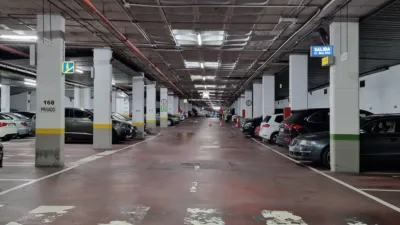 Garaje en venta en Avenida de Pedro Barrié de la Maza - Vista 2