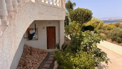 Chalet on Calle Espejos, Ur Mojon photo 25