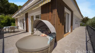 Chalet on Carrer de Josep Pla photo 4