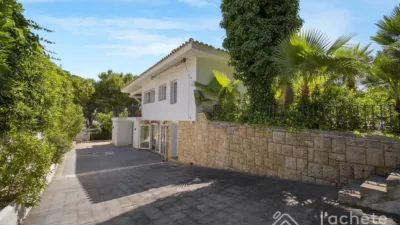 Chalet on Carrer de Josep Pla photo 28