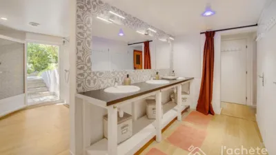 Chalet on Carrer de Josep Pla photo 23