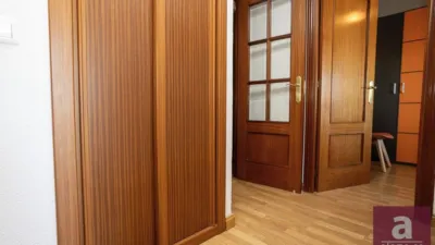 Flat on Calle de Miguel Serrano photo 5