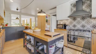 Chalet on Carrer de Josep Pla photo 8