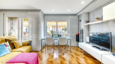 Penthouse in Carrer del Puig Rom photo 3