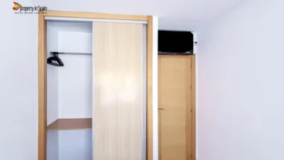 Habitación en alquiler en Calle del Jazmín, Carolinas (Distrito Pla-Carolinas. Alicante - Alacant) de 350 €<span>/mes</span>