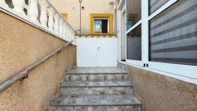 Townhouse in Las Filipinas photo 12
