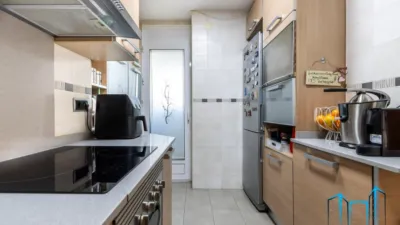Flat on Carrer de Martí 'l'Humà' photo 5