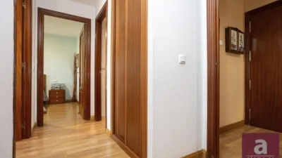 Flat on Calle de Miguel Serrano photo 23