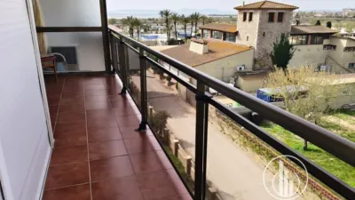 Apartment on Empuriabrava Street photo 3