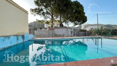 Chalet on Calle Corral del Moliner photo 3