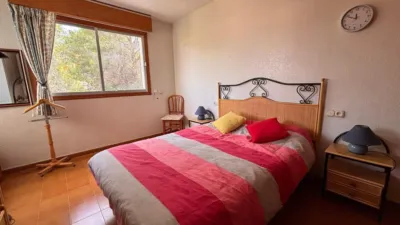 Chalet on Calle Espejos, Ur Mojon photo 20