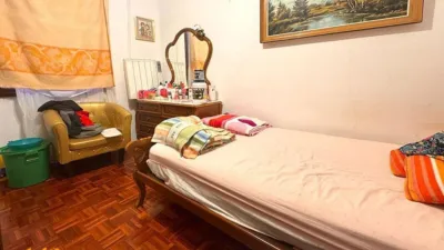 Apartment on Avenida de los Reyes Católicos photo 12