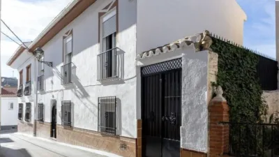 Terraced house on Calle de Mariana Pineda photo 3