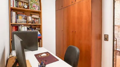 Apartment in Centre photo 21