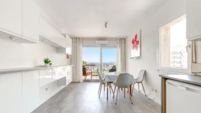Apartment on Carles Fages de Climent Street photo 12