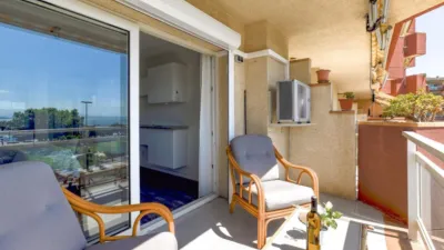 Apartment on Carles Fages de Climent Street photo 2