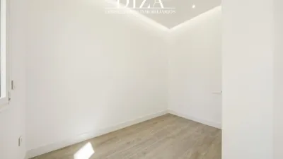 Penthouse on Calle del Maestro Alonso photo 32