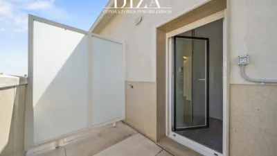 Penthouse on Calle del Maestro Alonso photo 47