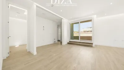 Penthouse on Calle del Maestro Alonso photo 12