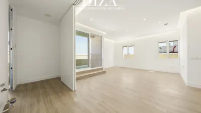 Penthouse on Calle del Maestro Alonso photo 13