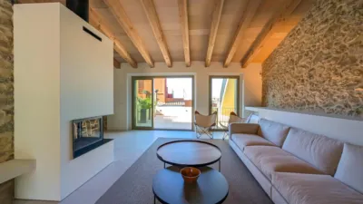Chalet on Pirineus Street photo 8