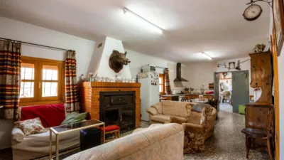 House in the Outskirts photo 35