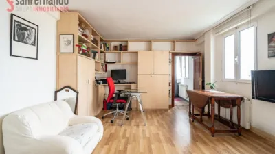 Apartment on Calle de María Cristina photo 6