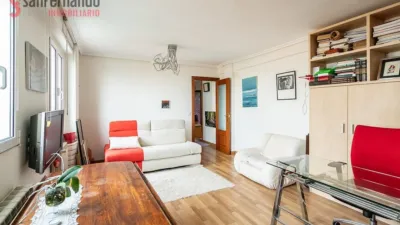 Apartment on Calle de María Cristina photo 4