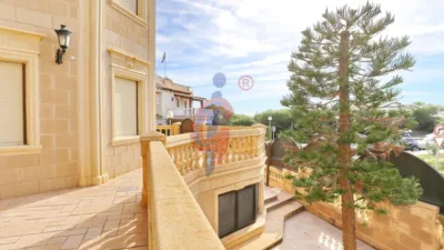 Chalet on Carrer Itàlia, 11 photo 3