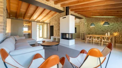 Chalet on Pirineus Street photo 7