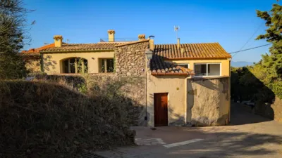 Chalet on Pirineus Street photo 59