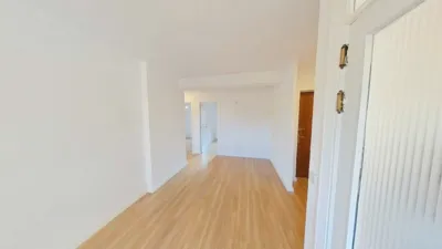 Apartment in Vinateros photo 11