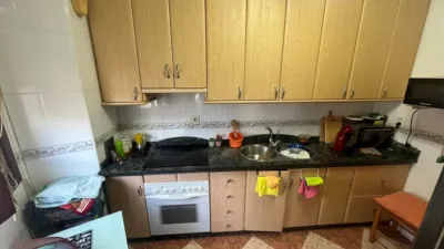 Apartment in a Central Location photo 4