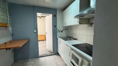Loft en Carrer de Lepant photo 8