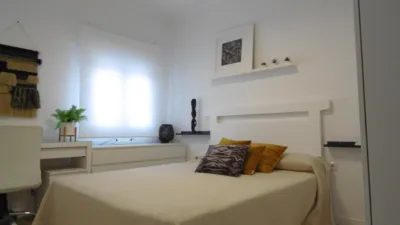 Flat on Calle Álvaro de Luna photo 11