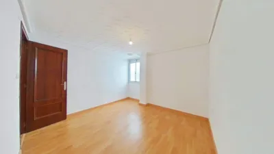 Apartment in Centre photo 14