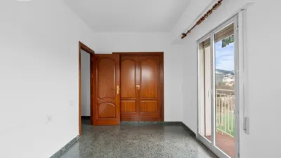 Apartment in Alhamar photo 10