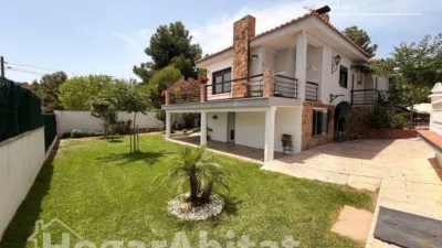 Chalet on Calle Madroños S Perenchiza photo 3