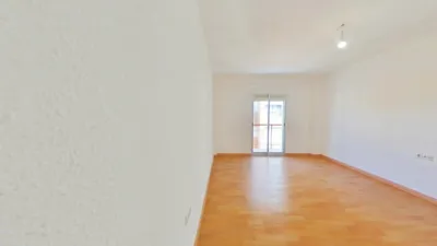 Flat in Xirivella photo 4