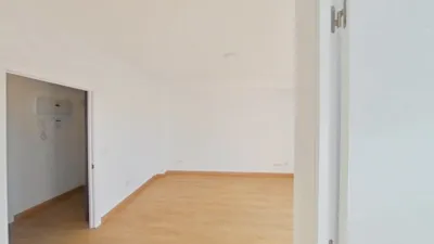 Apartment in Centre photo 8