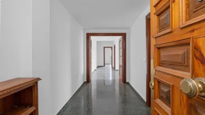 Apartment in Alhamar photo 5