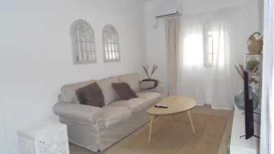 Flat on Calle Álvaro de Luna photo 4
