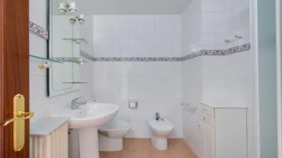 Apartment in Alhamar photo 15