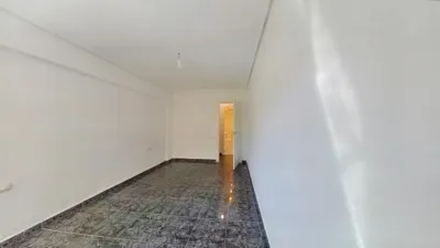 Apartment in Centre photo 9