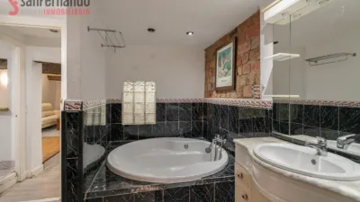 Apartment on Calle de Vargas photo 12