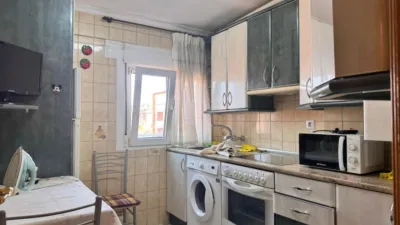 Apartment on Eugenia de Montijo Street photo 2