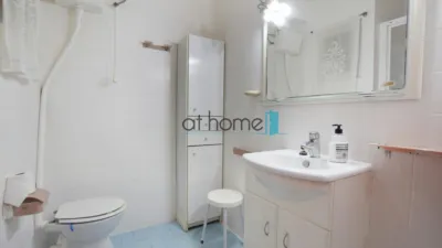 Flat on Carrer de Ramón y Cajal photo 18