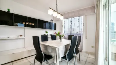 Duplex penthouse on the first line of La Fossa beach, 15th and 16th floors. Close to supermarkets and the urban bus stop. It has 150 square meters built, distributed in three bedrooms, three bathrooms, kitchen and living room with a 63-square-meter terrace with 360-degree views of all of Calpe. The apartment is located in a building with a community pool with direct access to the seaside promenade, social club and green areas where you can sunbathe or simply relax. photo 14