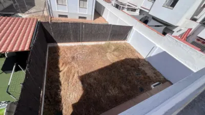 Semi-detached house on Doctor Miguel Ríos Sarmiento Street photo 4